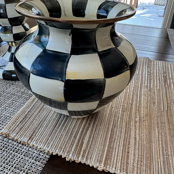 MacKenzie-Childs Black and White Checkered Vase - Picture 4 of 5